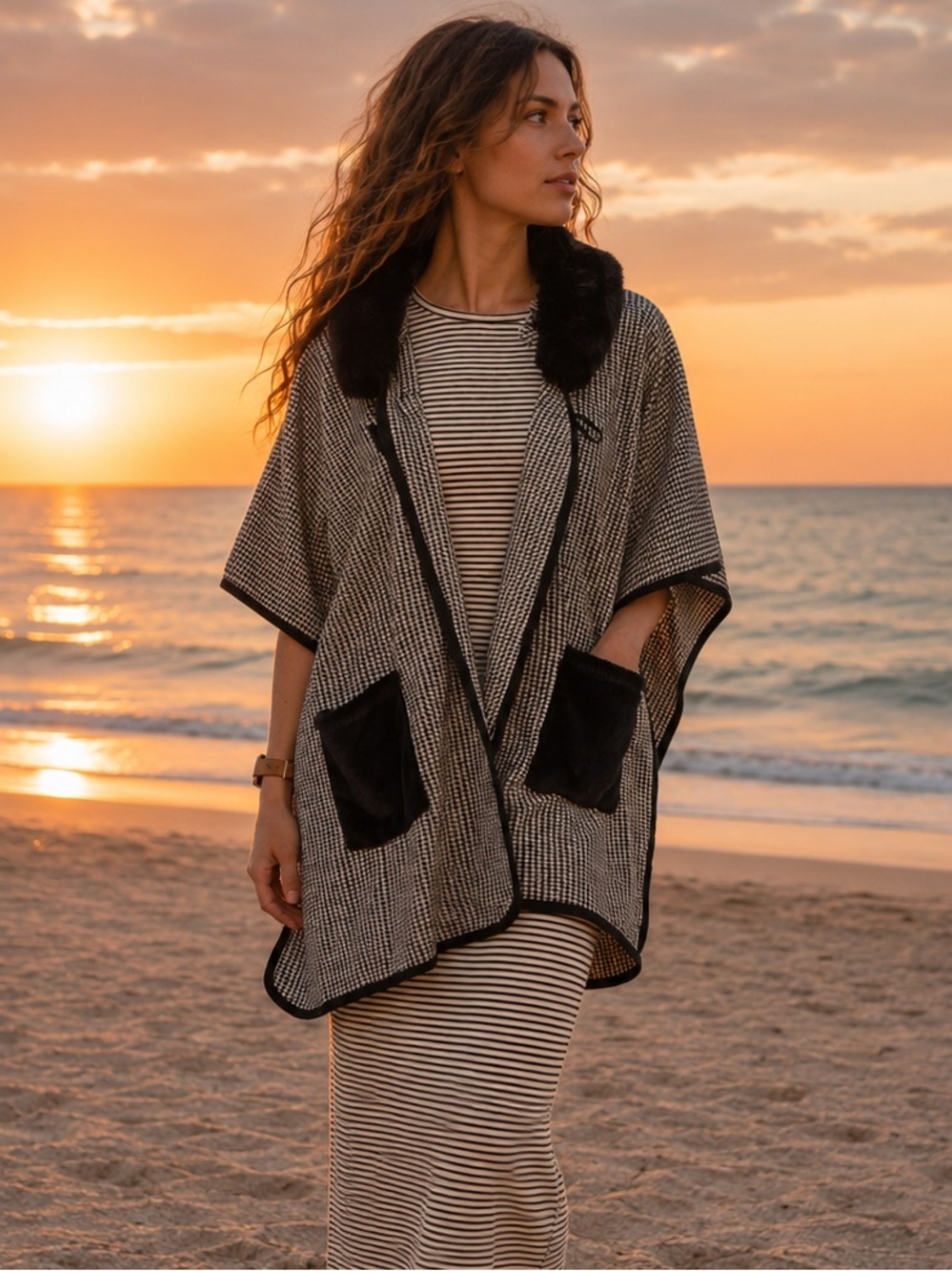 NWT Jane & Berry Black White Faux Fur Hooded Houndstooth Poncho Cardigan